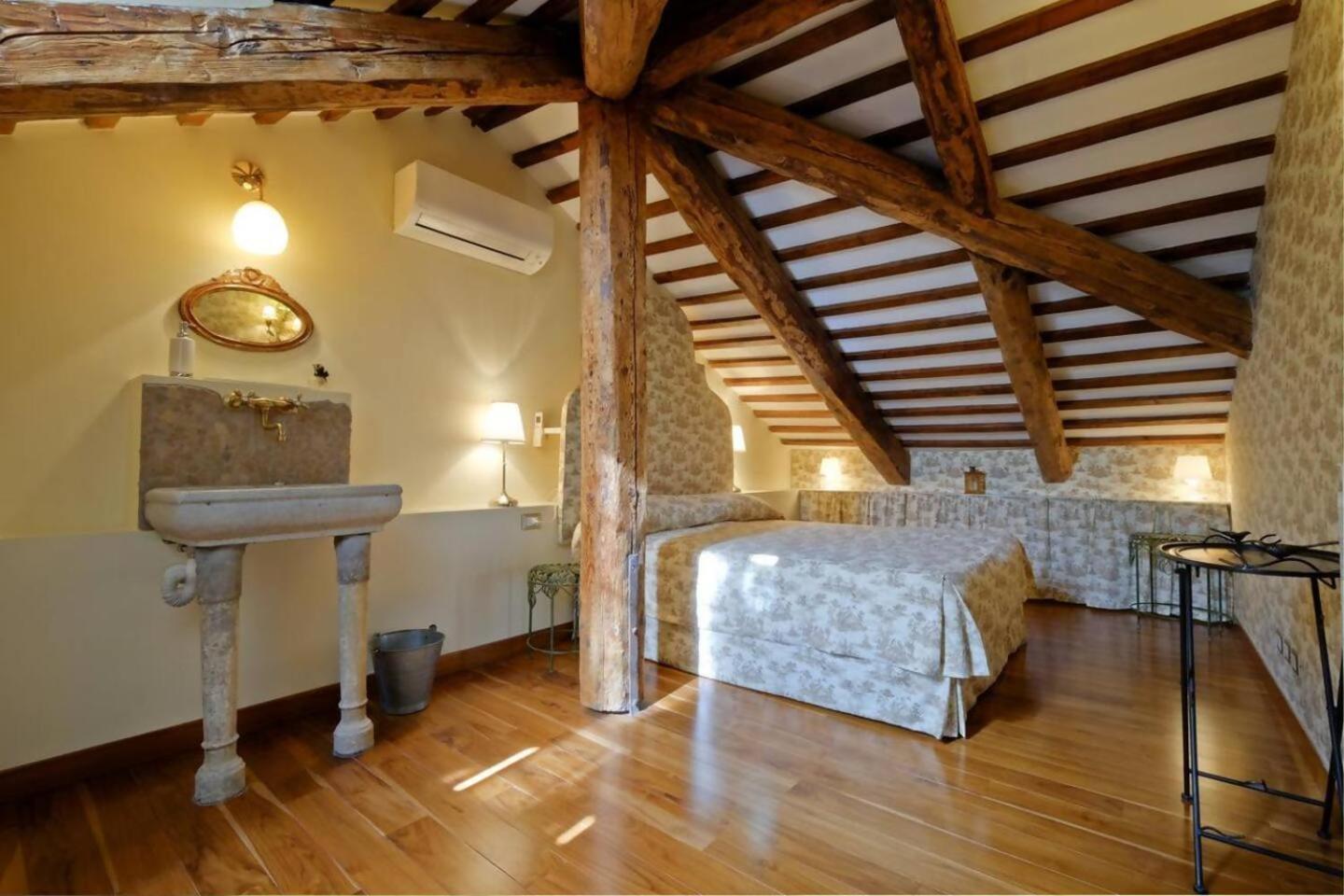 Campanile Alla Canonica Design House Венеция Екстериор снимка